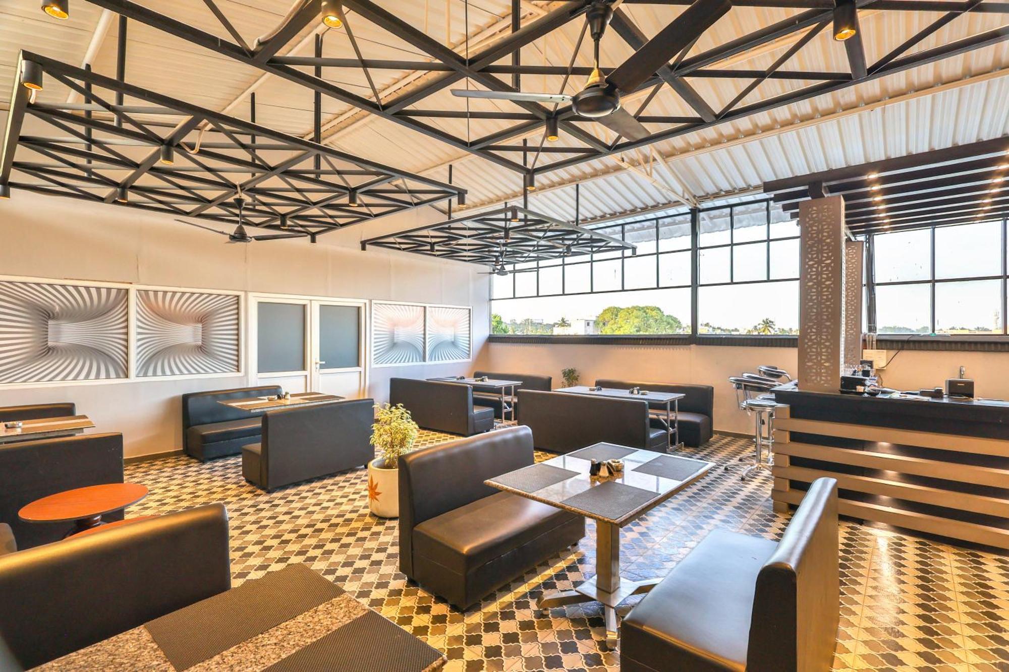 Hotel Golden Bliss Puducherry Zewnętrze zdjęcie